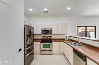 Photo #4: 6691219 Listing 