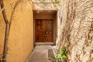 Photo #2: 6691304 Listing