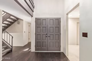 Photo #6: 6691304 Listing