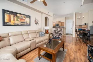 Photo #4: 6691312 Listing