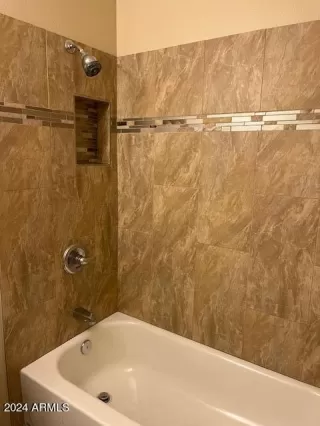 Photo #4: 6691359 Listing 