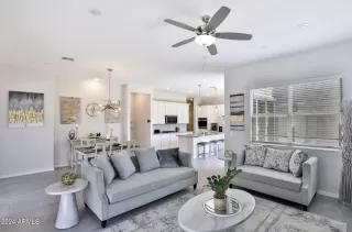 Photo #2: 6691390 Listing