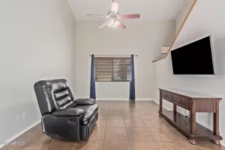 Photo #4: 6691395 Listing