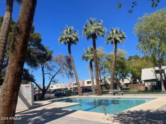 MLS: 6691398 Condo For Sale