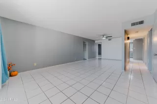 Photo #3: 6691409 Listing