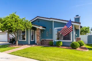 Photo #3: 6691549 Listing