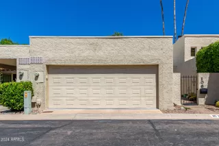 More Details about MLS # 6691673 : 106 W VICTORIA SQUARE