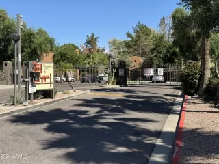 Photo #2: 6691904 Listing 