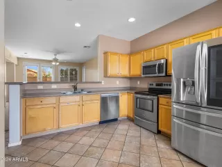 Photo #4: 6691985 Listing 