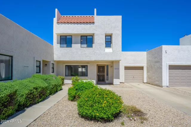 MLS: 6692350 Condo For Sale