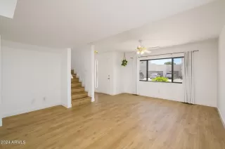 Photo #6: 6692350 Listing