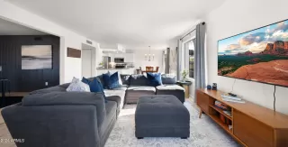 Photo #6: 6692668 Listing