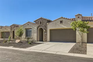 Photo #1: 6692693 Listing 