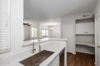 Photo #2: 6692779 Listing 