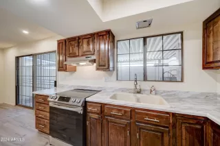 Photo #6: 6693094 Listing