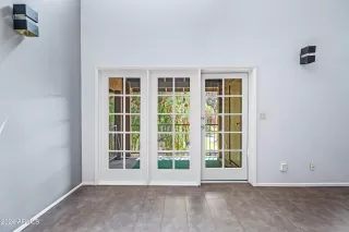 Photo #3: 6693121 Listing