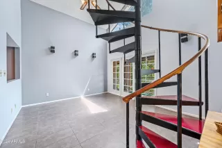 Photo #4: 6693121 Listing