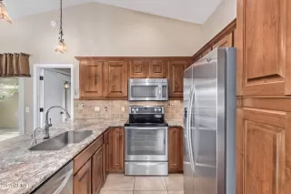 Photo #5: 6693192 Listing 
