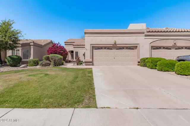 MLS: 6693301 Condo For Sale