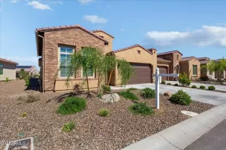 Photo #2: 6693393 Listing