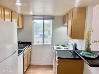 Photo #5: 6693400 Listing 