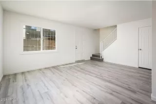 Photo #3: 6693487 Listing