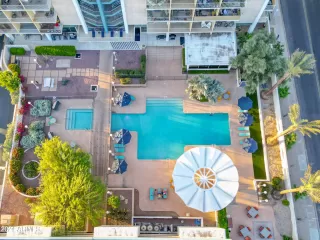 Photo #6: 6693640 Listing