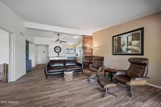 Photo #2: 6693809 Listing 