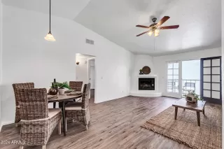 Photo #6: 6693830 Listing