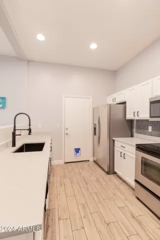 Photo #4: 6693939 Listing 