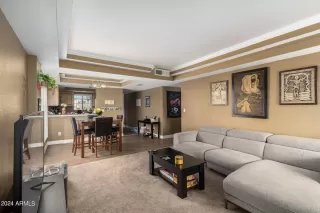 Photo #6: 6693963 Listing 