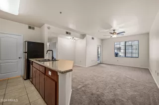 Photo #2: 6693972 Listing