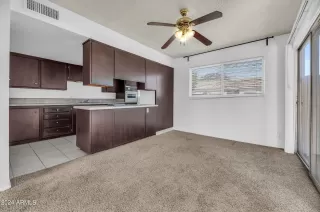 Photo #4: 6694034 Listing