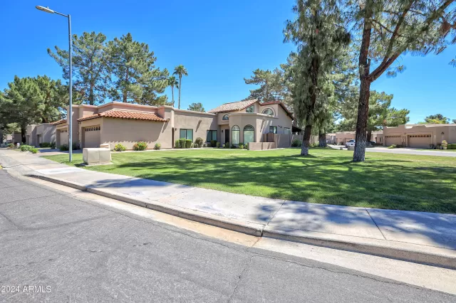 MLS: 6694250 Condo For Sale