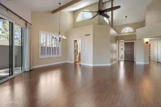Photo #1: 6694250 Listing 