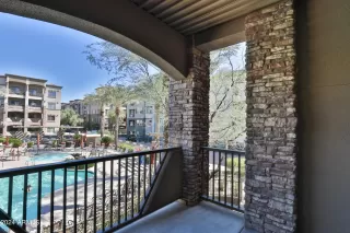 Photo #6: 6694347 Listing 