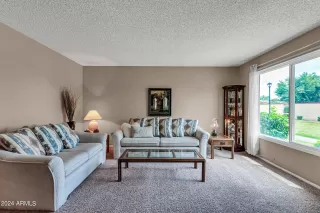 Photo #4: 6694393 Listing