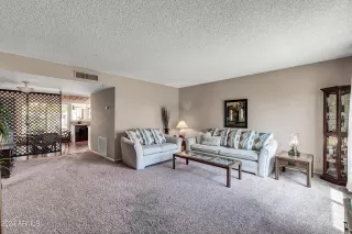 Photo #5: 6694393 Listing