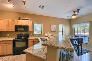 Photo #5: 6694515 Listing