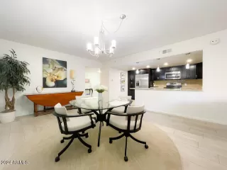 Photo #2: 6694733 Listing