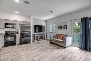 Photo #2: 6694830 Listing