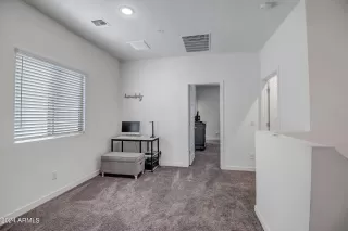 Photo #5: 6694830 Listing