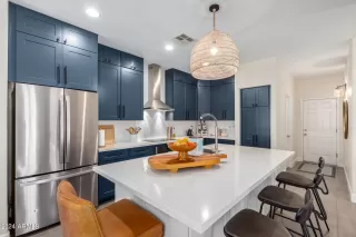 Photo #4: 6694832 Listing