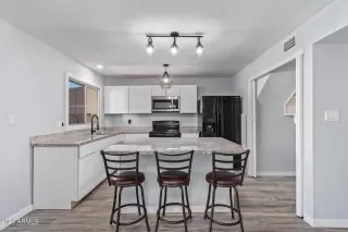 Photo #3: 6694925 Listing 