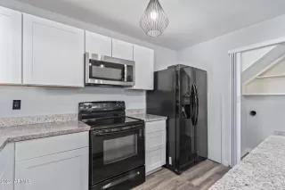 Photo #5: 6694925 Listing 