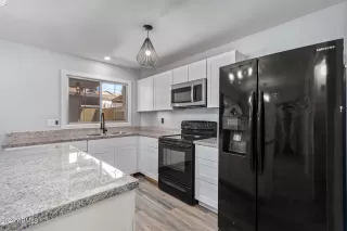 Photo #6: 6694925 Listing 