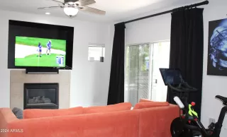 Photo #6: 6695000 Listing