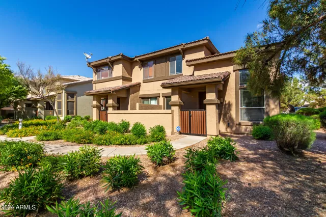 MLS: 6695063 Condo For Sale