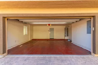 Photo #5: 6695063 Listing