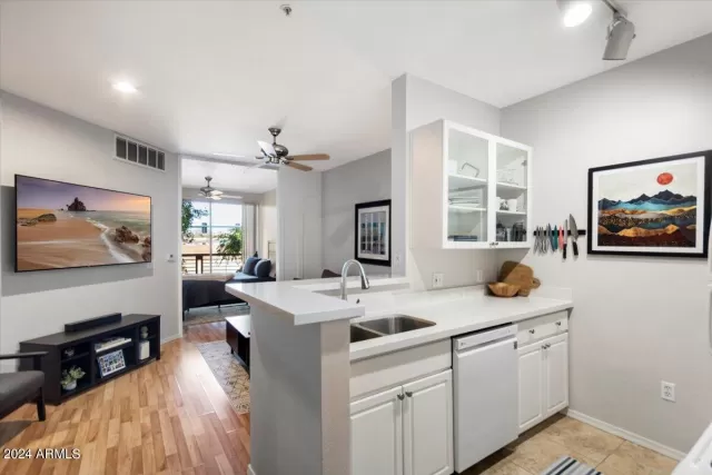 MLS: 6695295 Condo For Sale